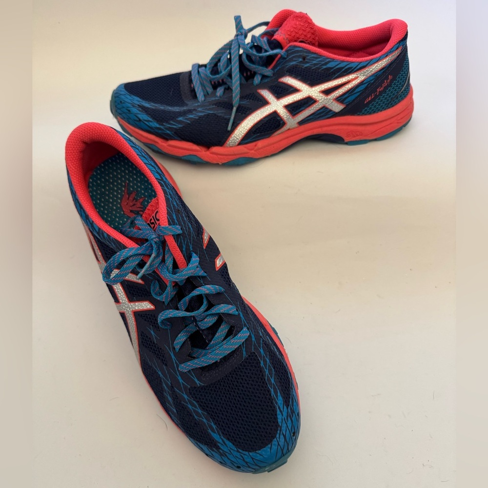 ASICS Women's Gel Fujitrabuco 5 Athletic Running Shoe, Navy/Coral, Size 11 - Picture 7 of 9